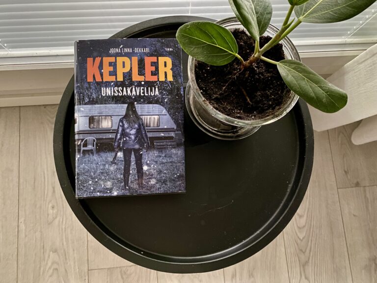 Unijuttuja Lars Keplerin Unissakävelijän inspiroimana