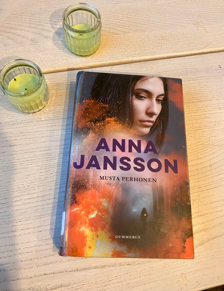 Anna Jansson: Musta perhonen. Miten tullaan tuhopolttajaksi?