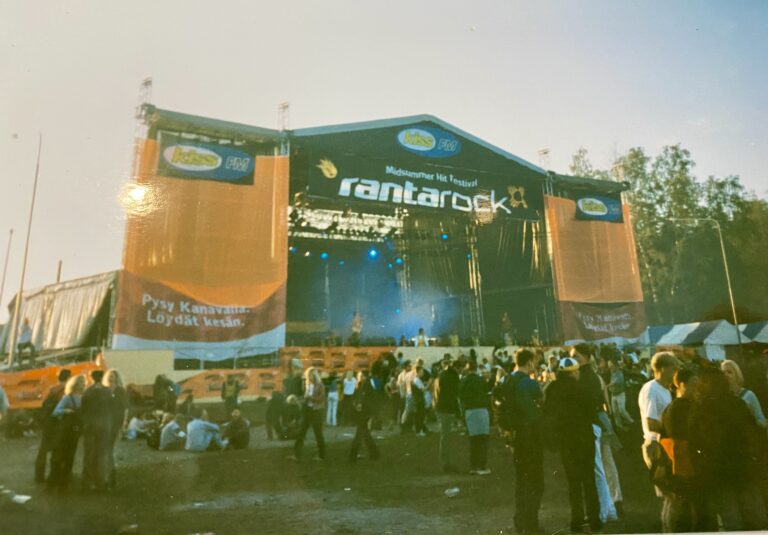 OSA I: Elän kuin kasarilla ja ysärillä